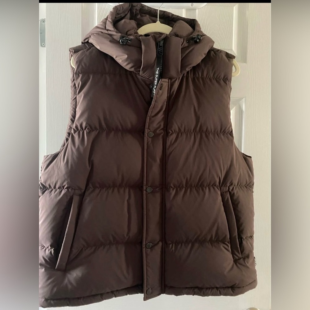 Aritzia Super Puff Women’s Vest Size XL Brown like NEW ! EXC condition